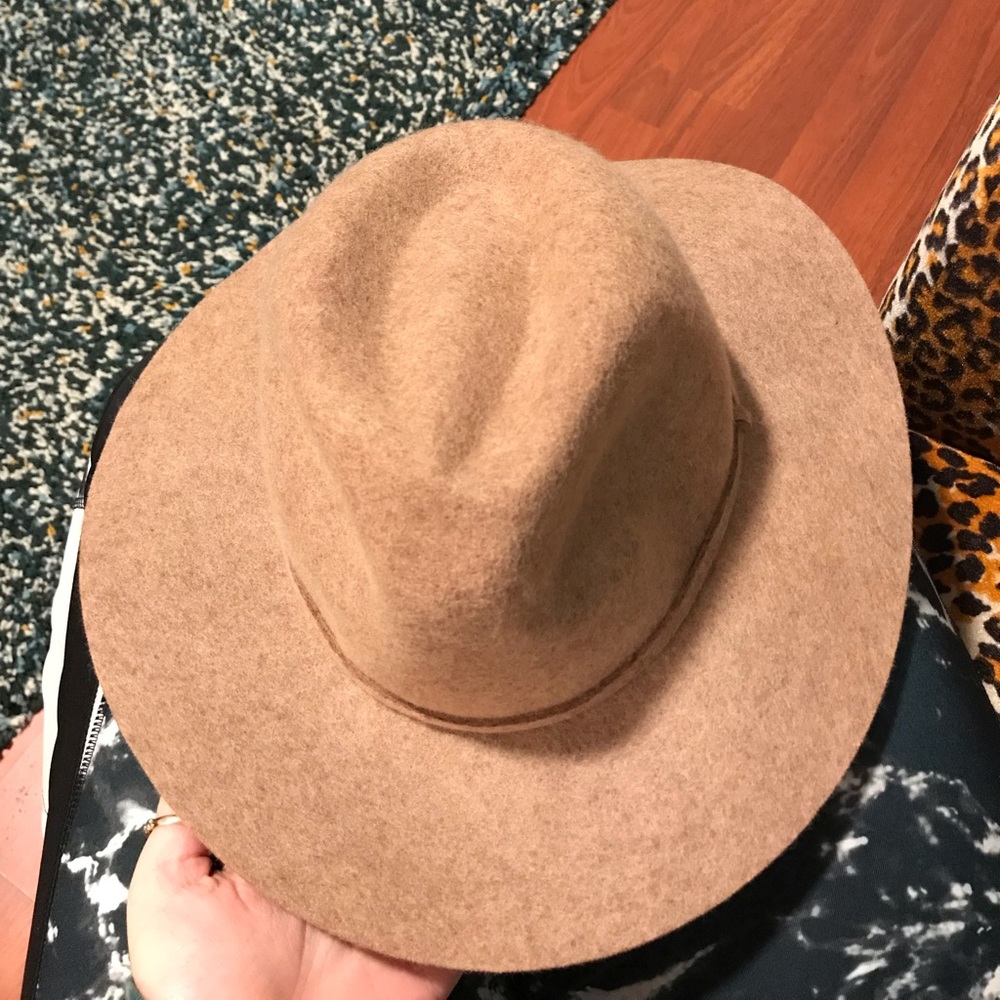 Tan J Crew hat